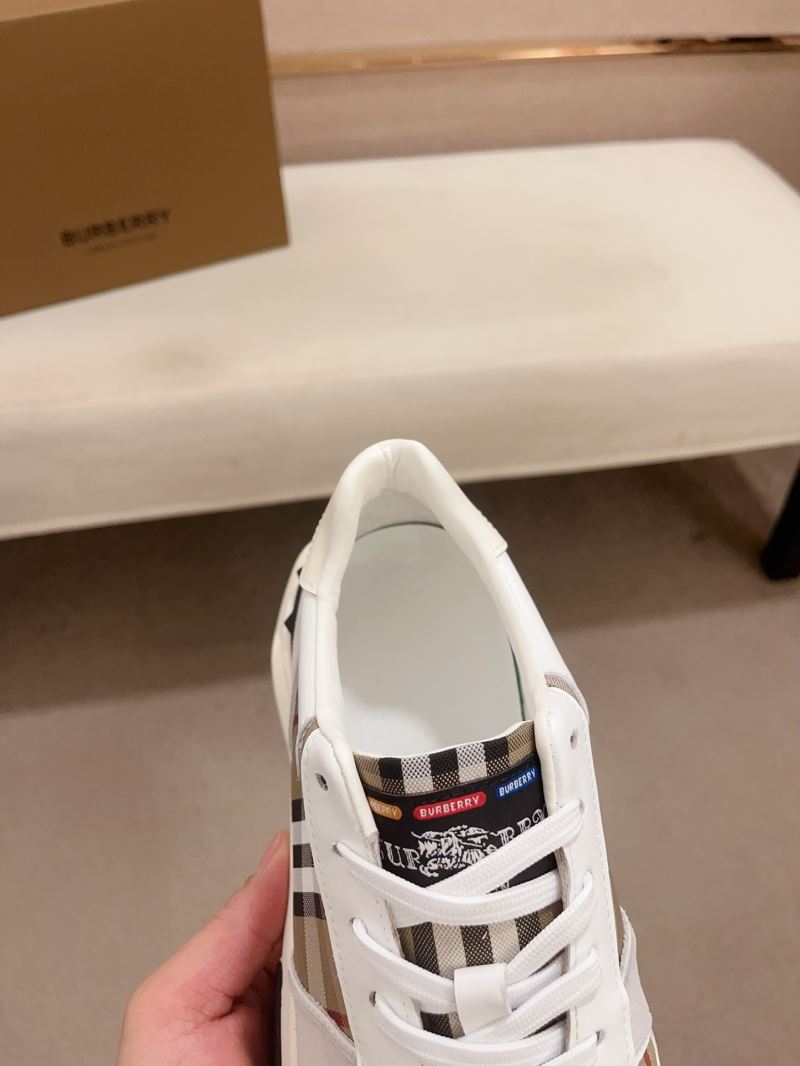 Burberry Low Shoes